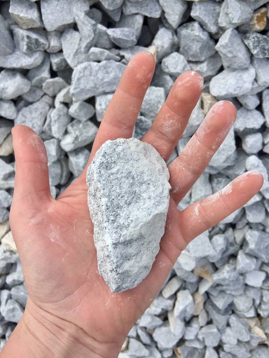Lime Chip Boulder (40-80mm) image 1
